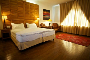  Rembrandt Hotel  Бухарест